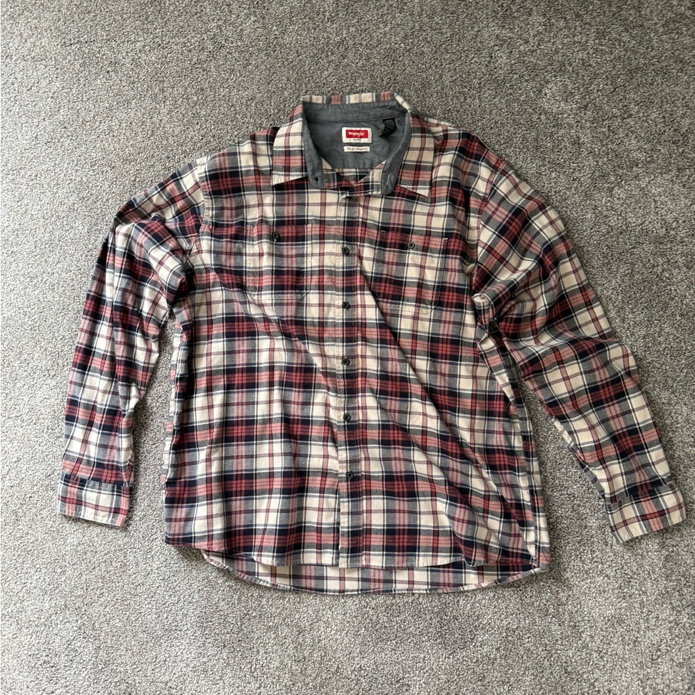 Wrangler Red and Cream Plaid Long-Sleeve Button-Front Shirt